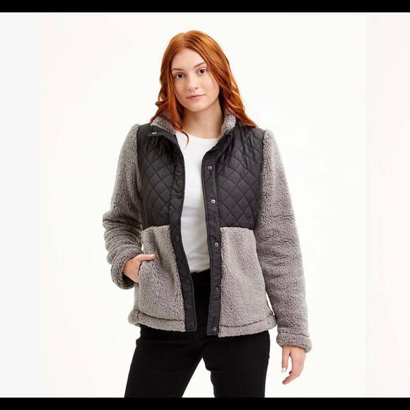 Steve Madden Women's Black Grey Quilted Fleece Snap-Up  Jacket  NWT Medium - Picture 1 of 10